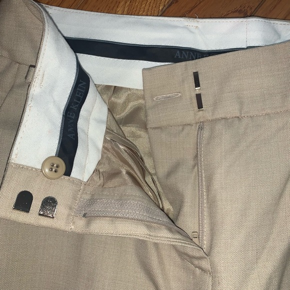 Beautiful suit - Picture 13 of 13